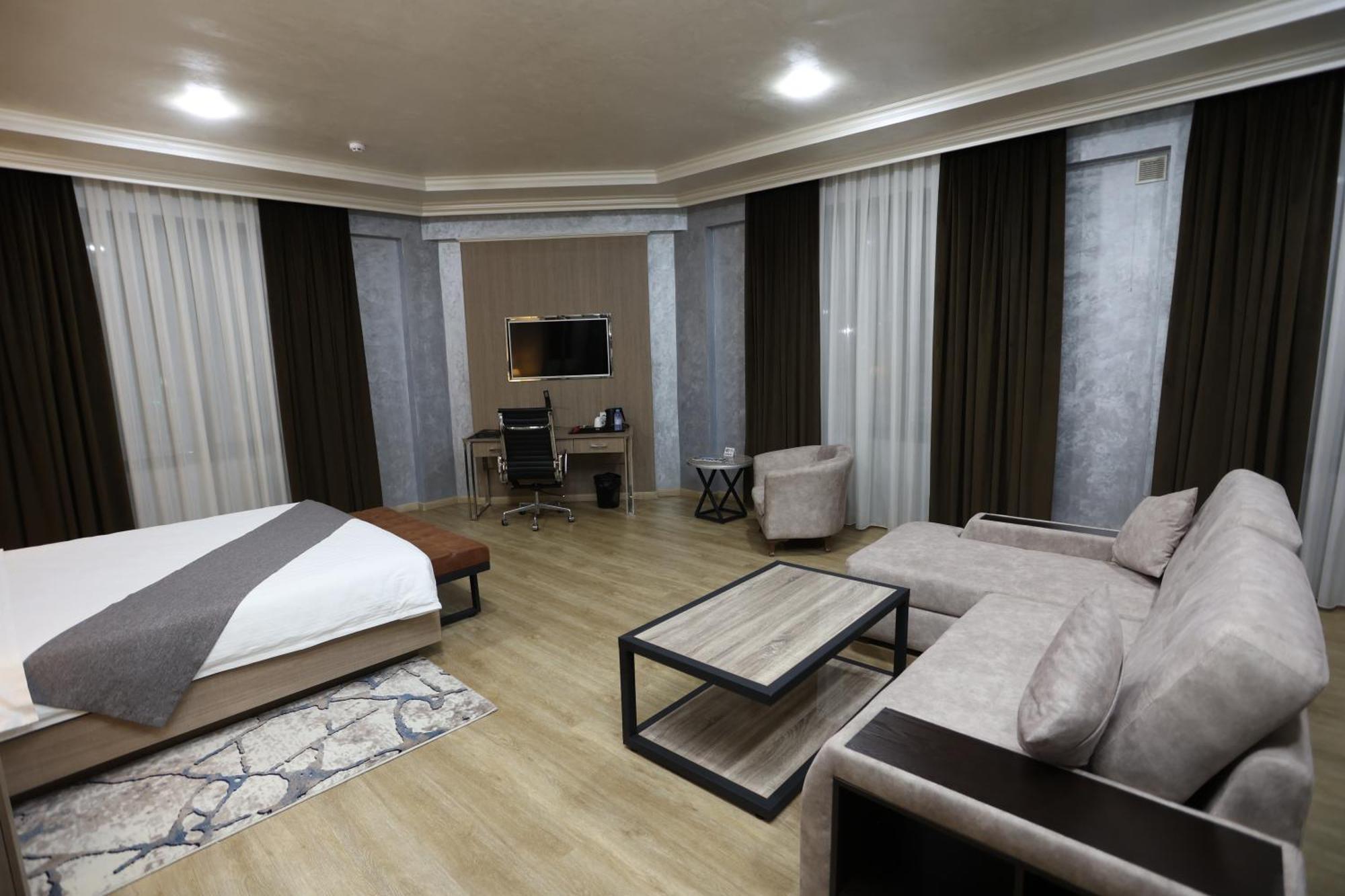 Chlnor Hotel Andizsán Kültér fotó